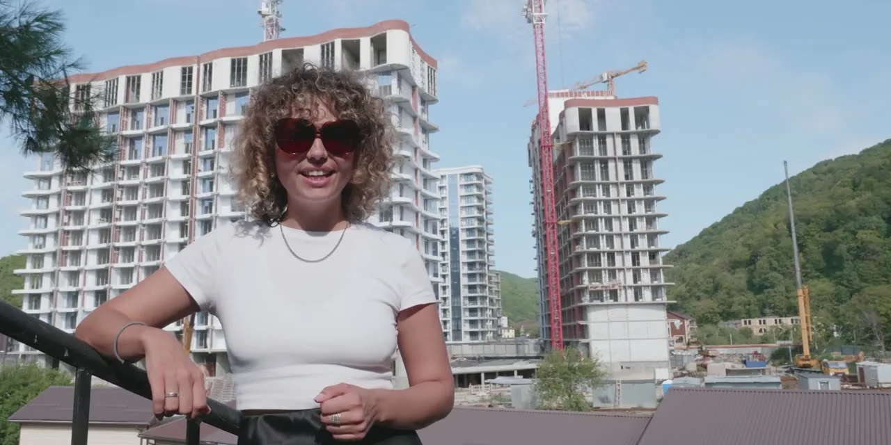 Видео Sun Hills Olginka